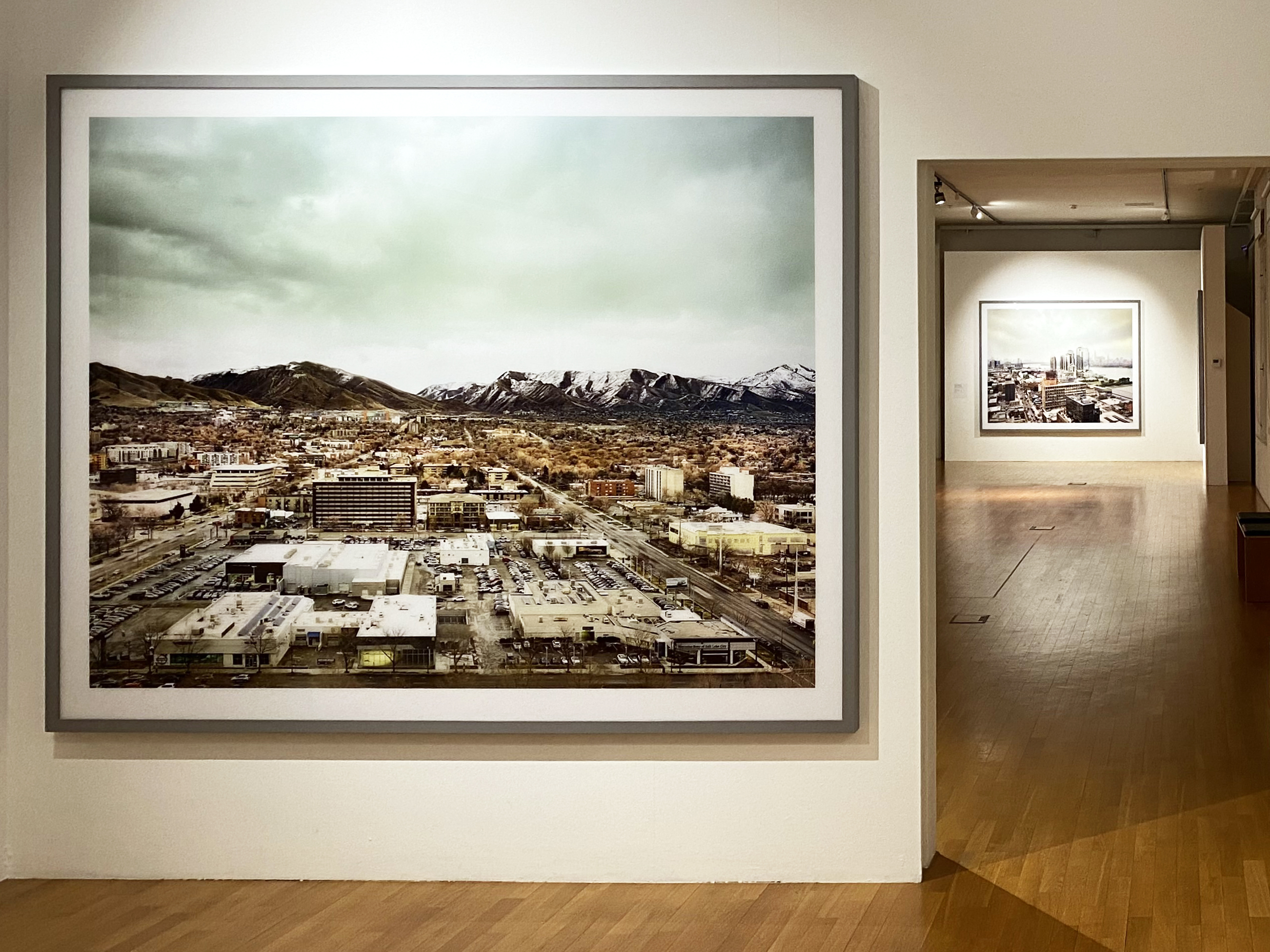 Ausstellung ,Elmar Haardt:
              Land of Dreams', Installationsansicht (Foto: MEWO
              Kunsthalle, 2022